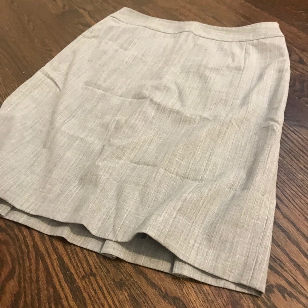White House Black Market Pencil Skirt (Grey)